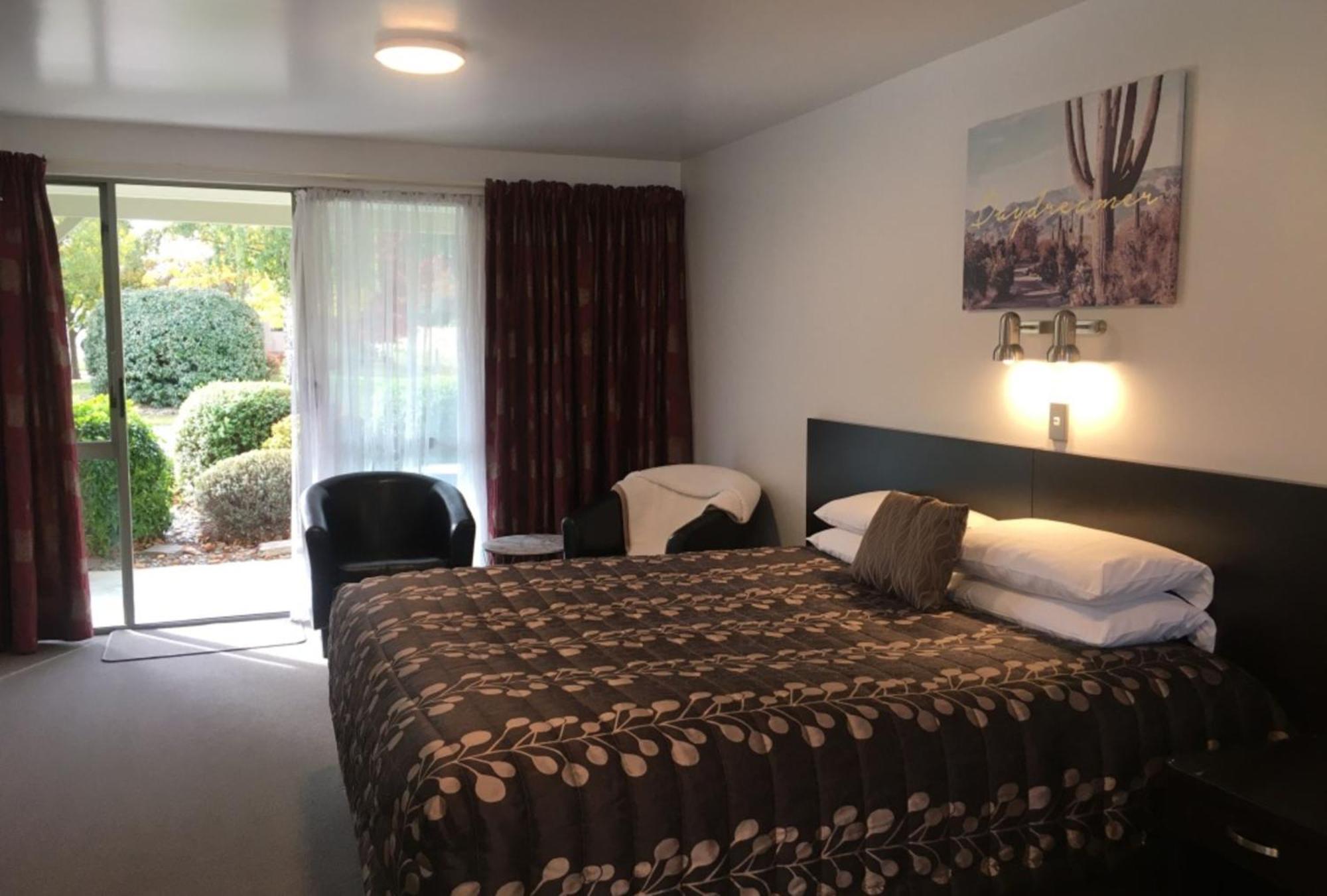 Colonial Manor Motel Кромвель Номер фото